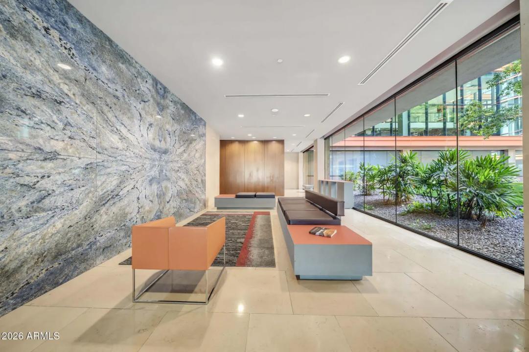 Real Estate Picture 32