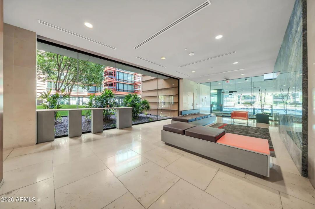 Real Estate Picture 33