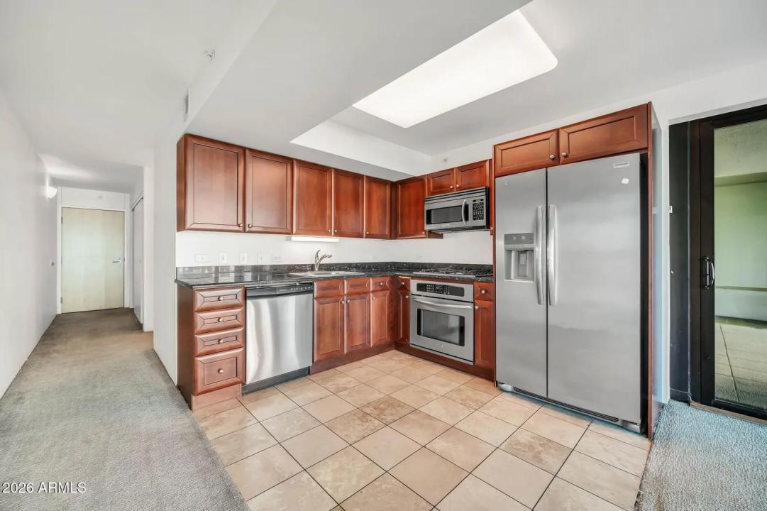 Real Estate Picture 8