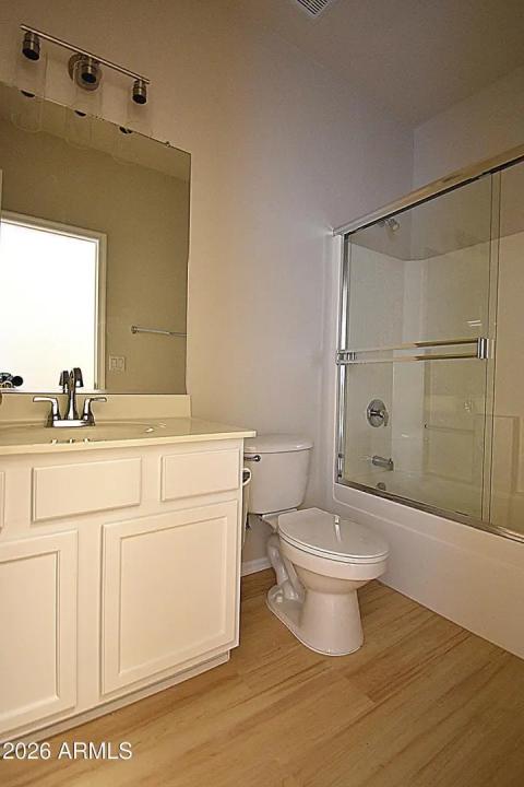 Real Estate Picture 12