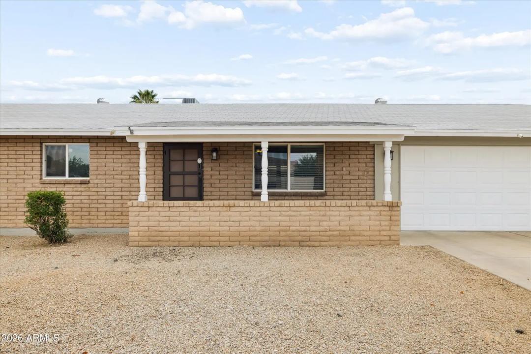 Real Estate Picture 4