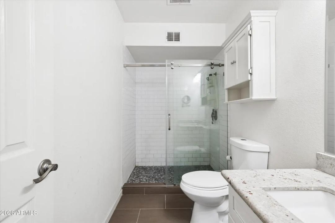 Real Estate Picture 20