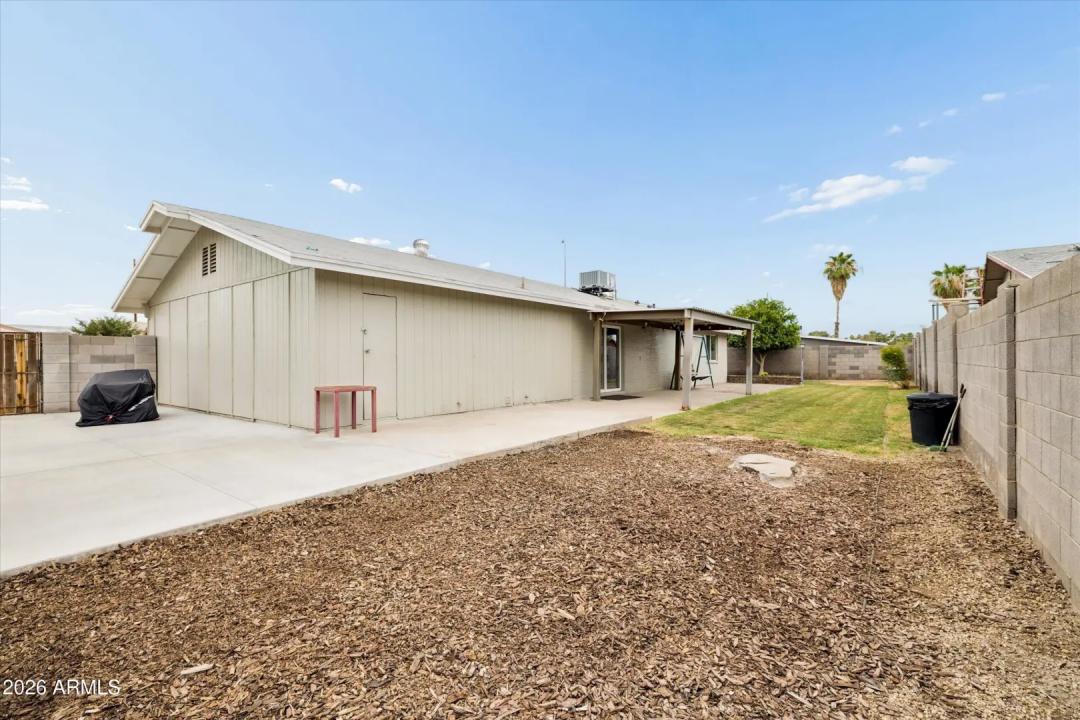 Real Estate Picture 22