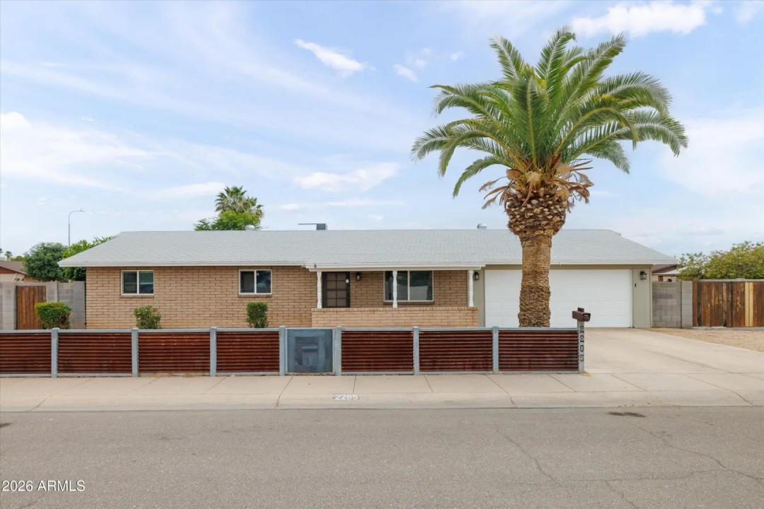 Real Estate Picture 1