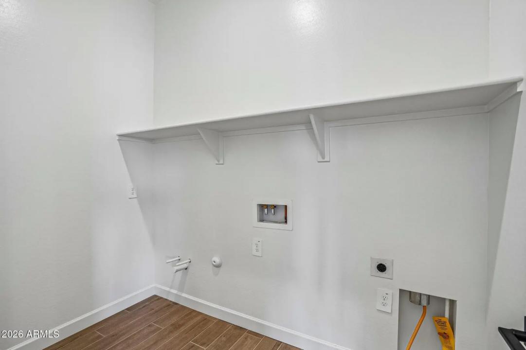 Real Estate Picture 21