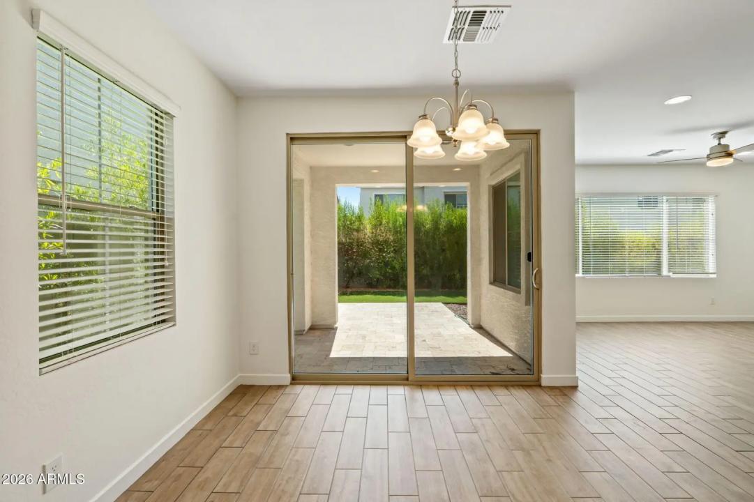 Real Estate Picture 8