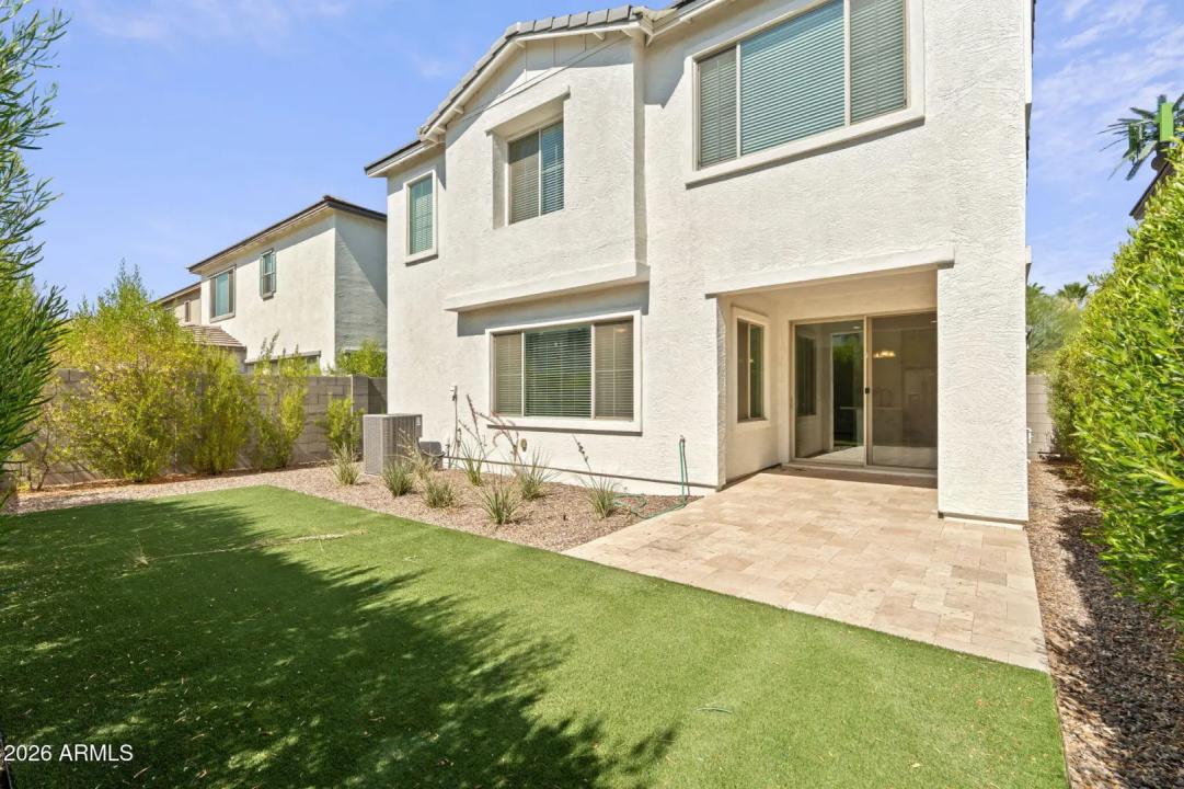 Real Estate Picture 13