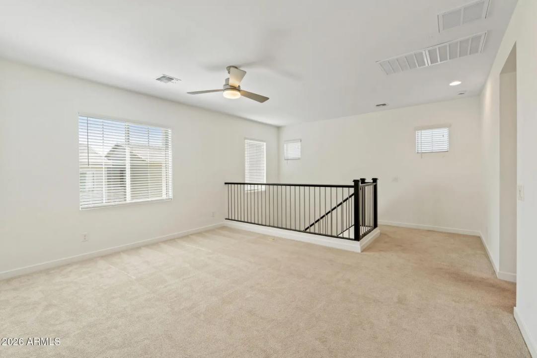 Real Estate Picture 16