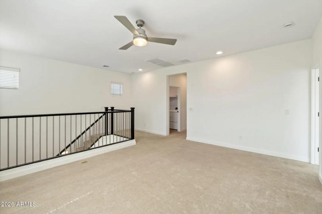 Real Estate Picture 17