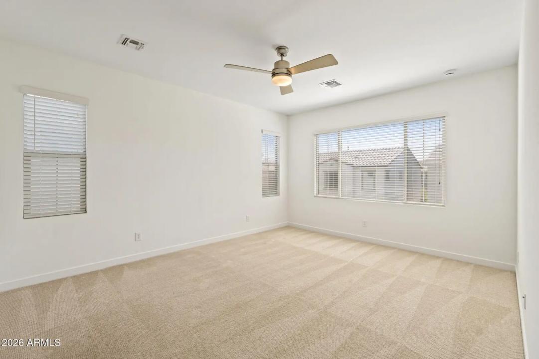 Real Estate Picture 18