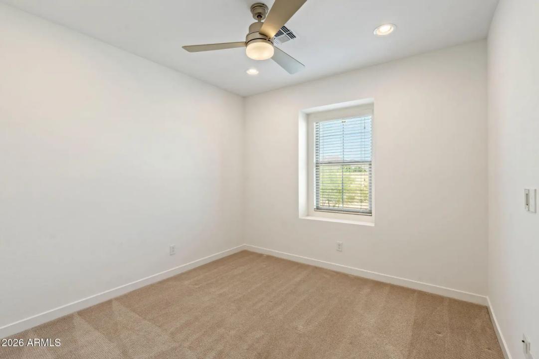 Real Estate Picture 27