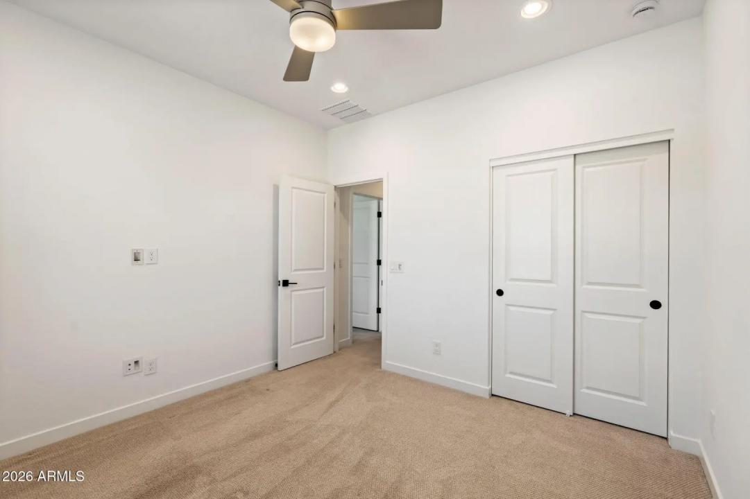 Real Estate Picture 28