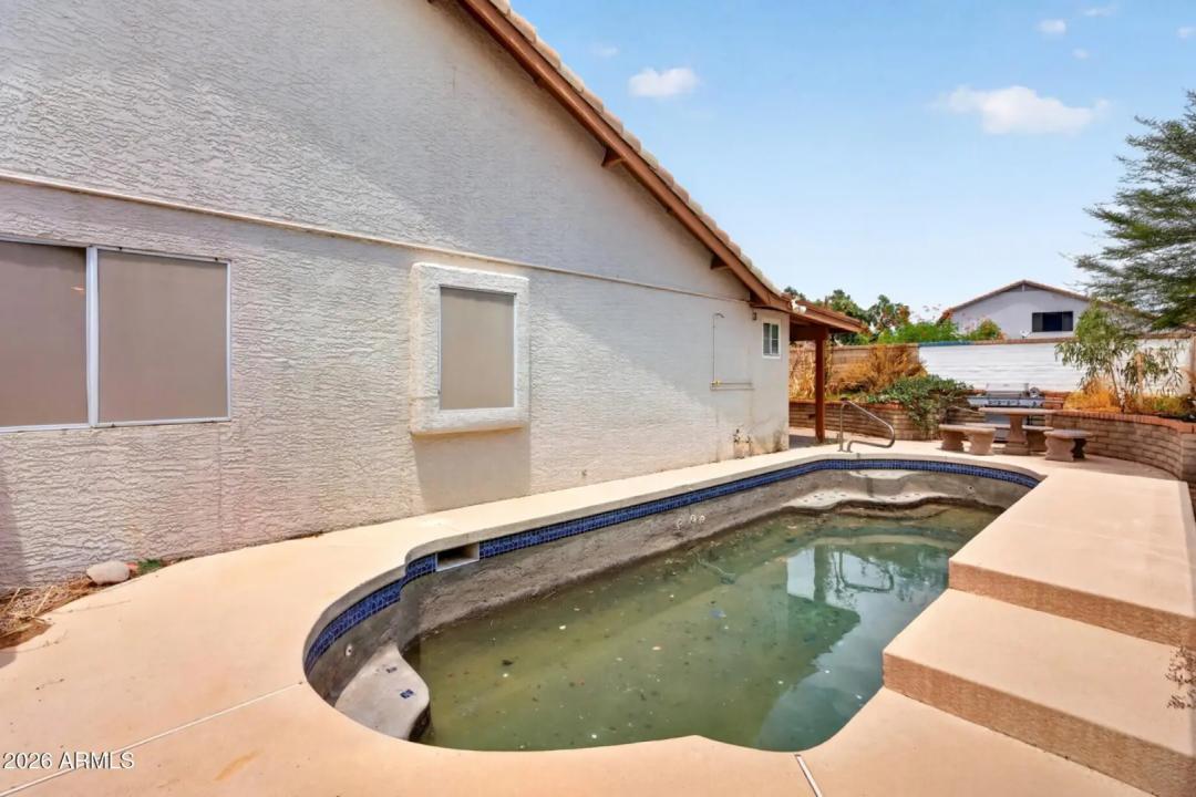 Real Estate Picture 60