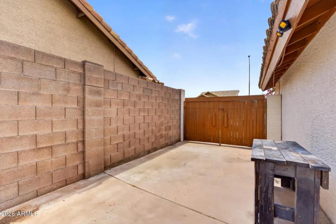 Real Estate Picture 64
