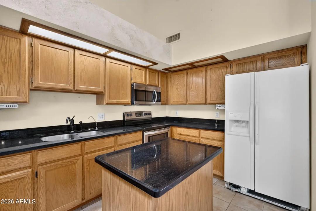 Real Estate Picture 26