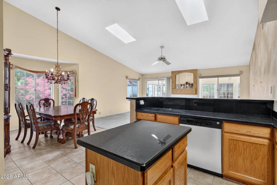 Real Estate Picture 27