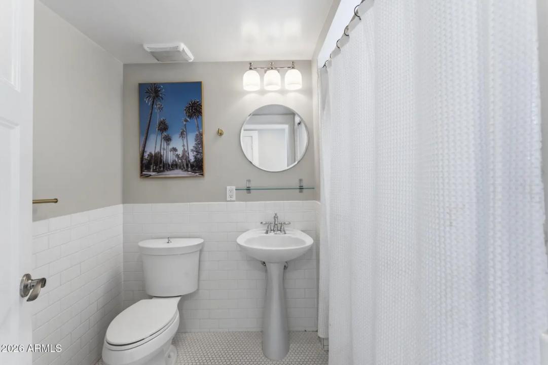 Real Estate Picture 18
