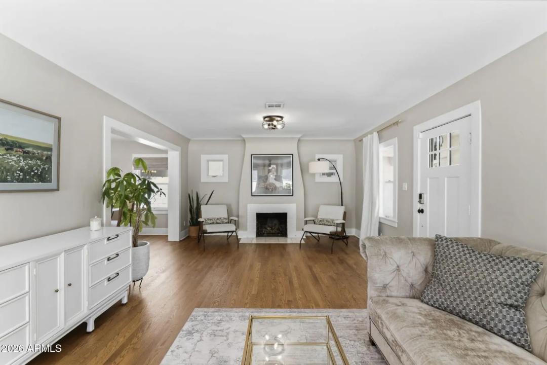 Real Estate Picture 2