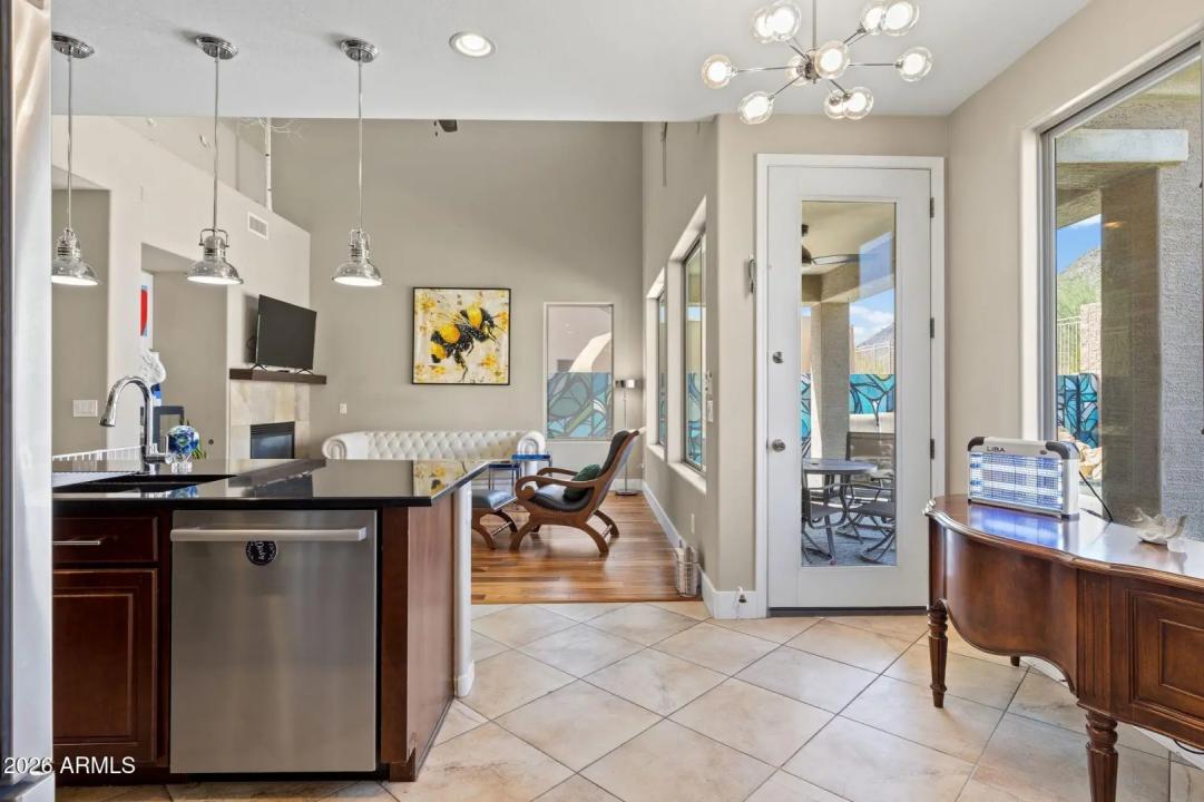 Real Estate Picture 15