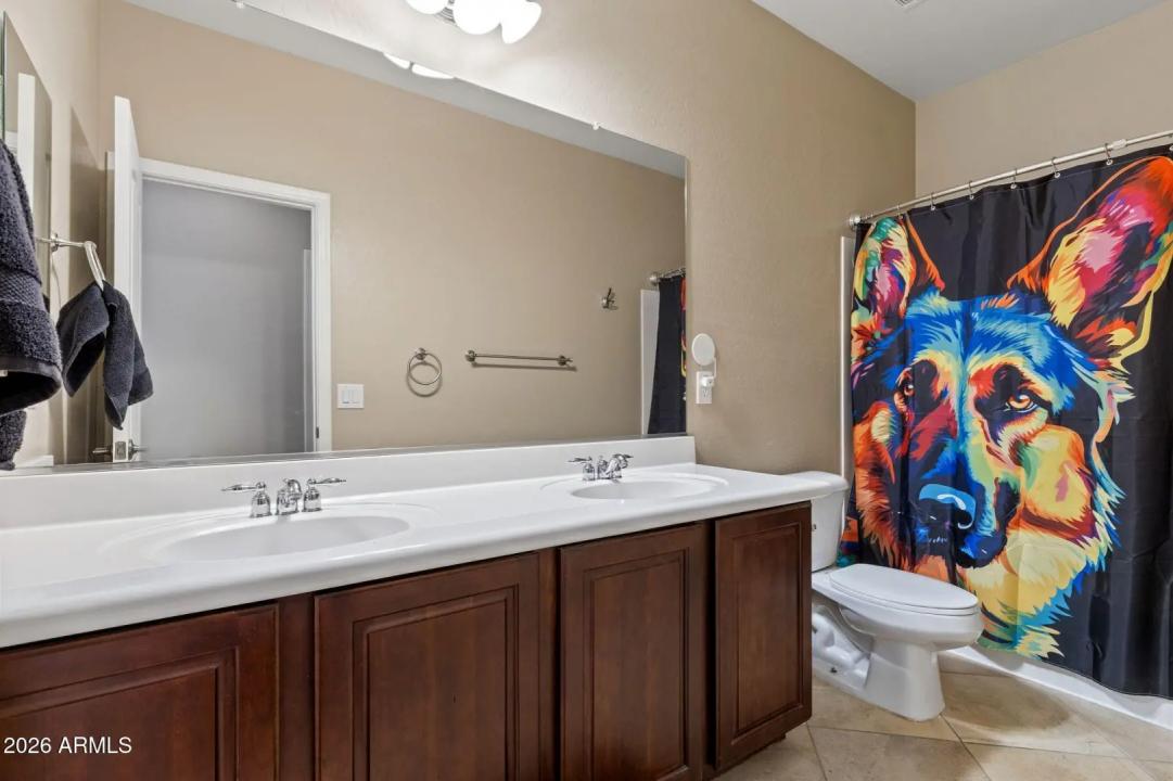 Real Estate Picture 30