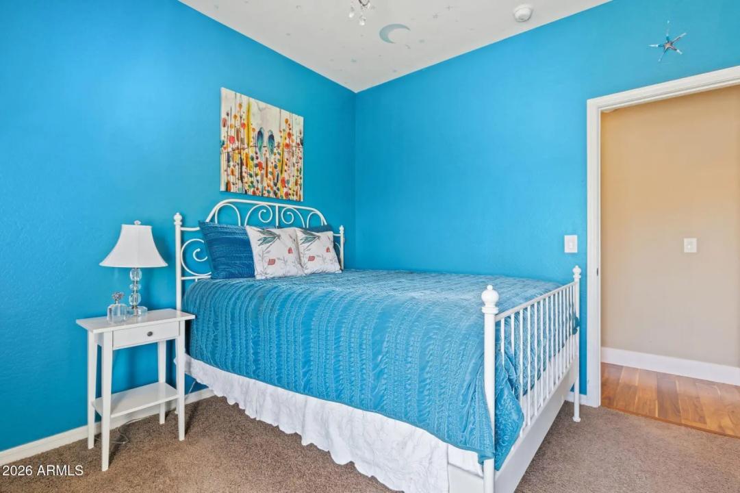 Real Estate Picture 29