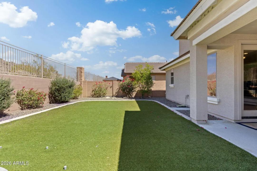 Real Estate Picture 34