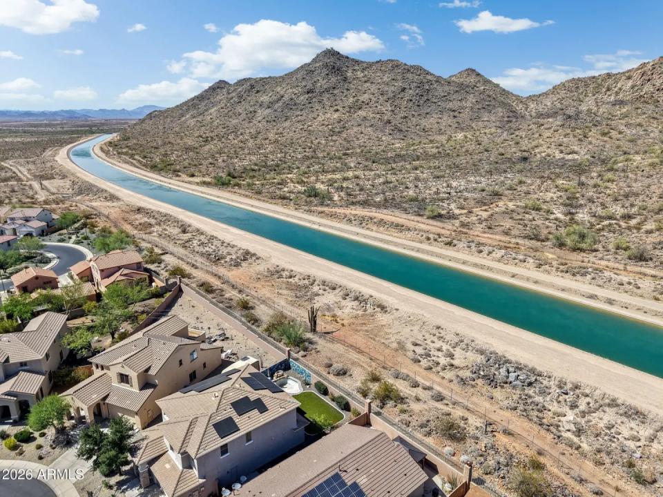 Real Estate Picture 39