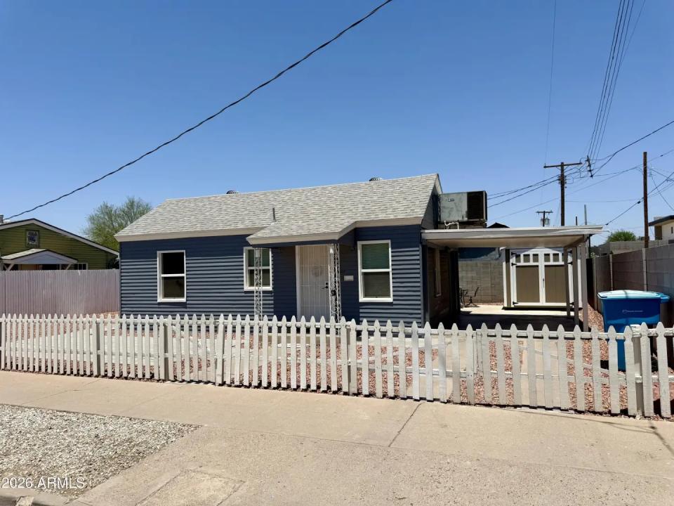 Real Estate Picture 4