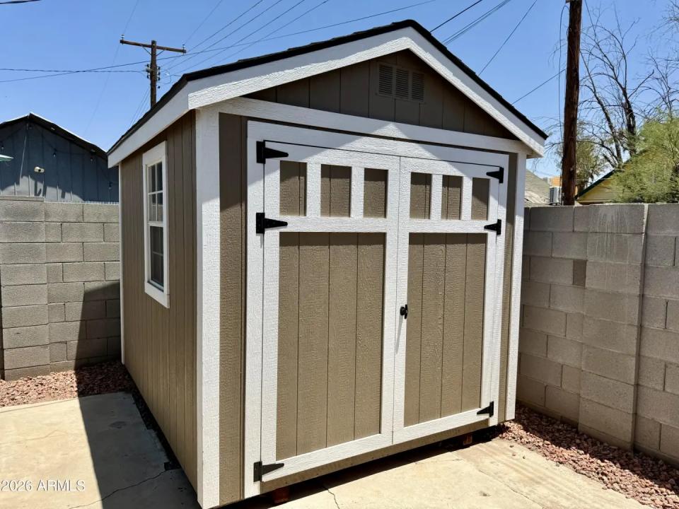 Real Estate Picture 21