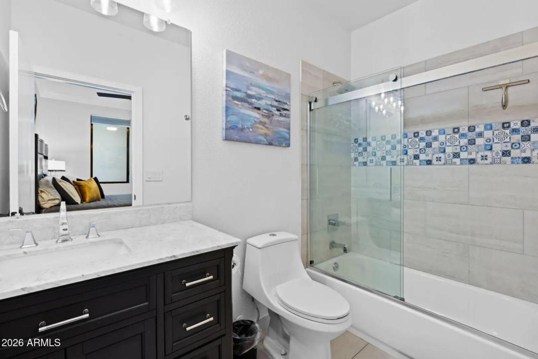 Real Estate Picture 16