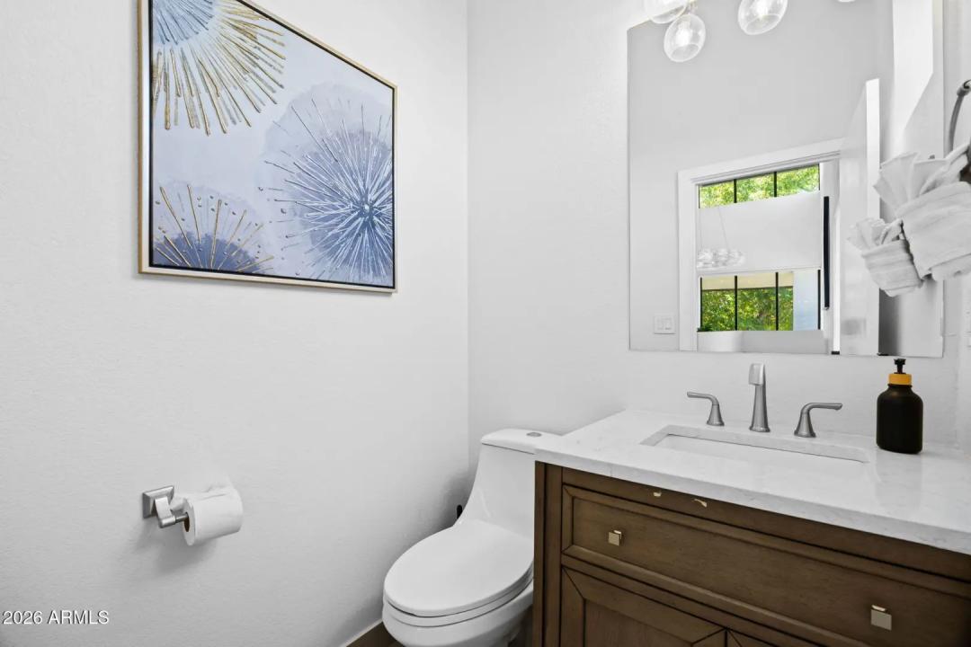 Real Estate Picture 17