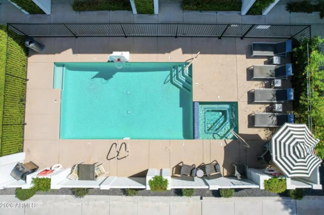 Real Estate Picture 21