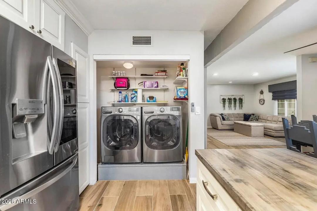 Real Estate Picture 5