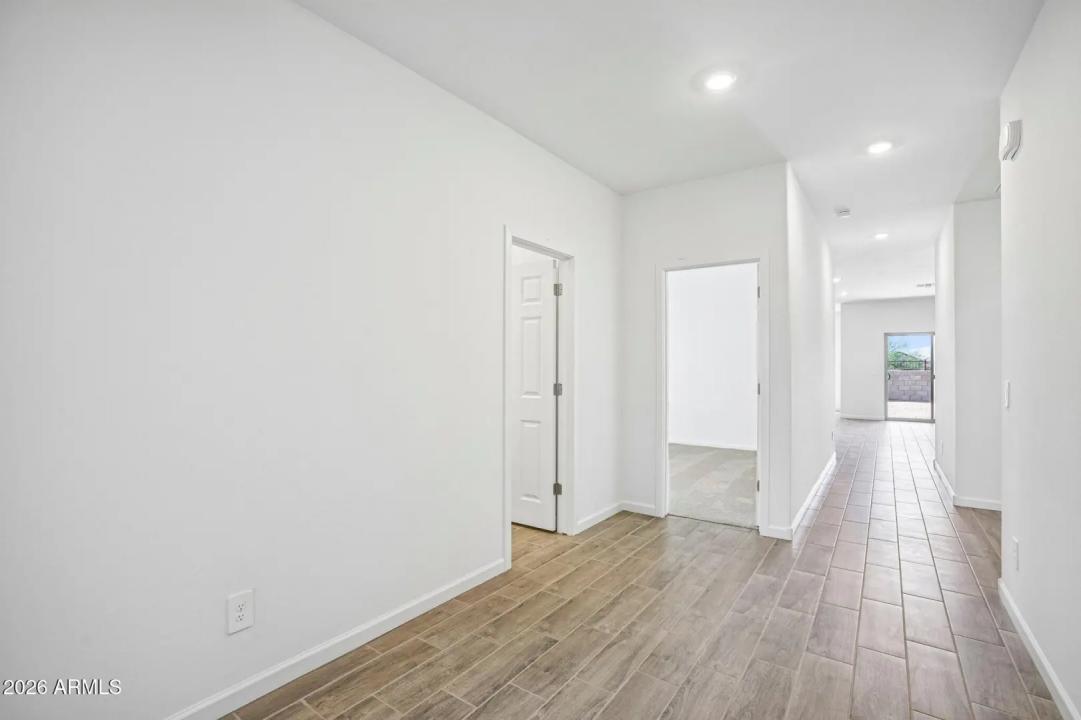 Real Estate Picture 29