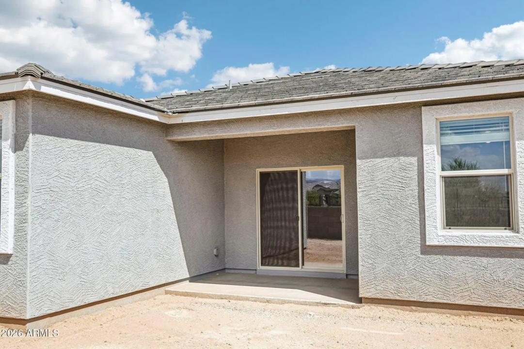 Real Estate Picture 32