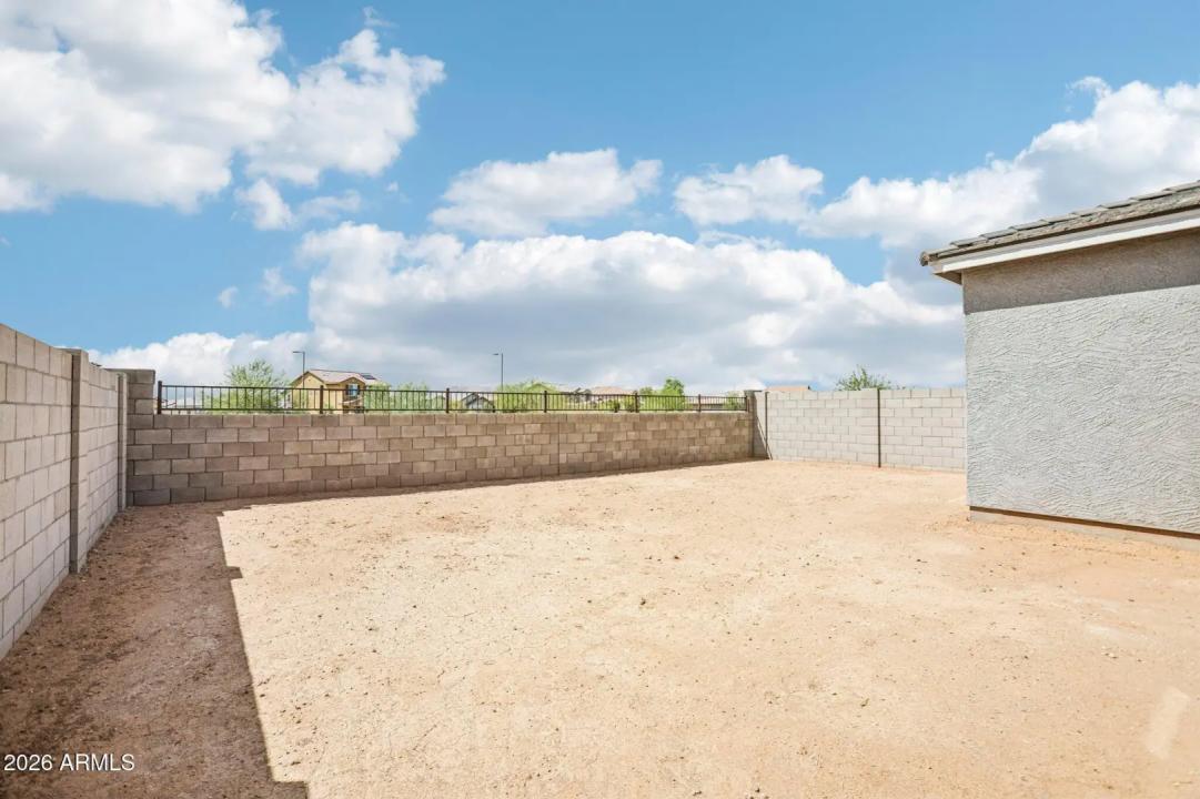 Real Estate Picture 35