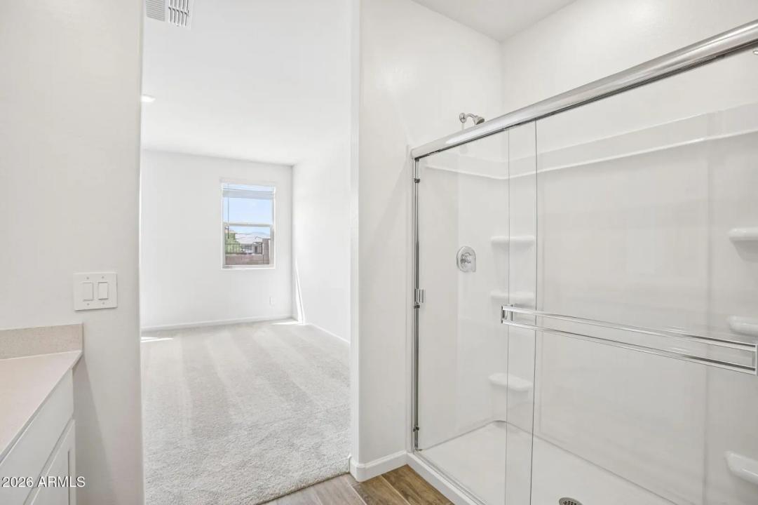 Real Estate Picture 18