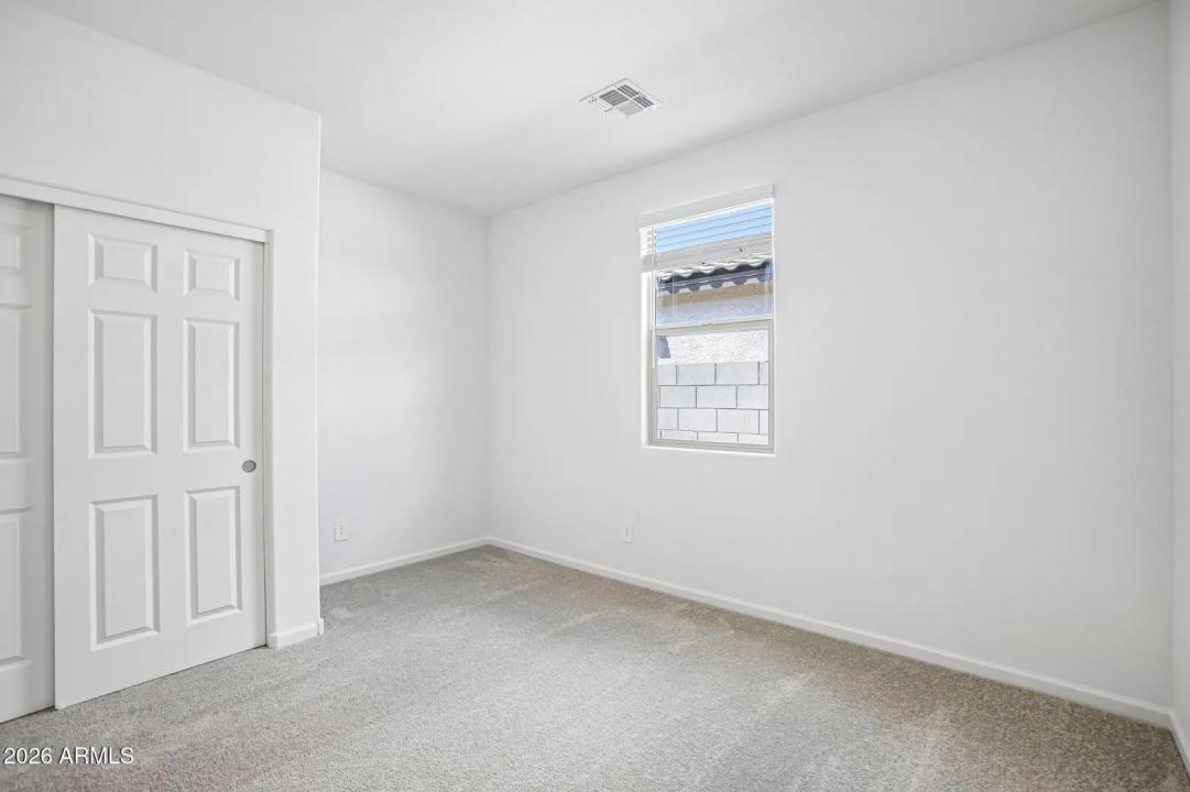 Real Estate Picture 22