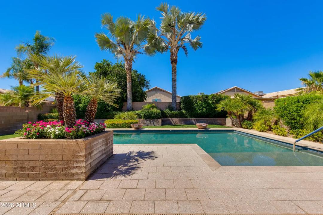 Real Estate Picture 1