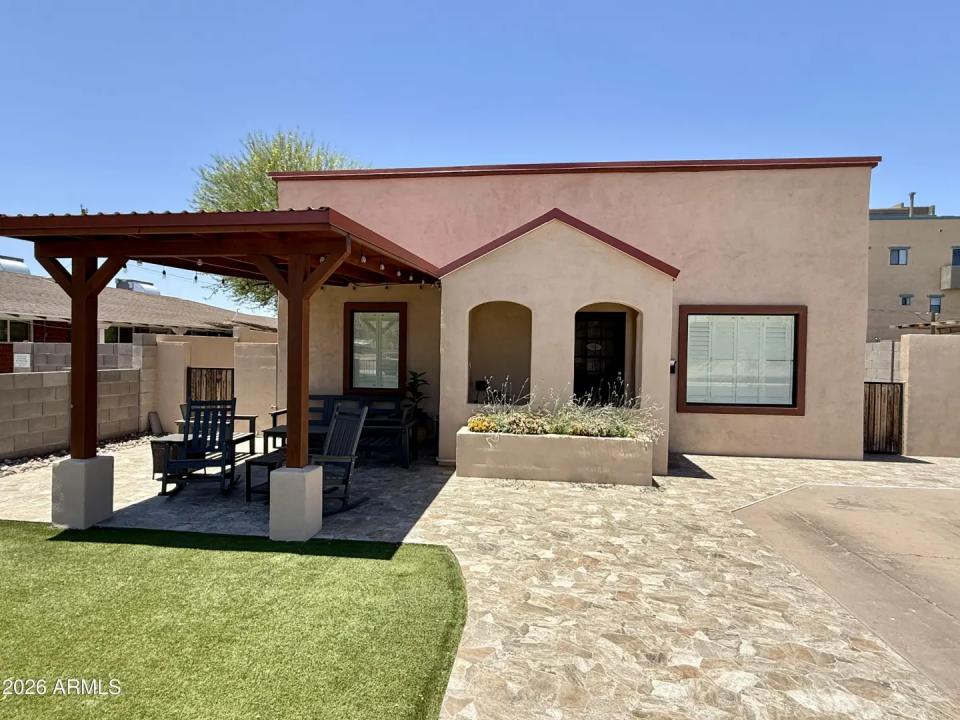 Real Estate Picture 2