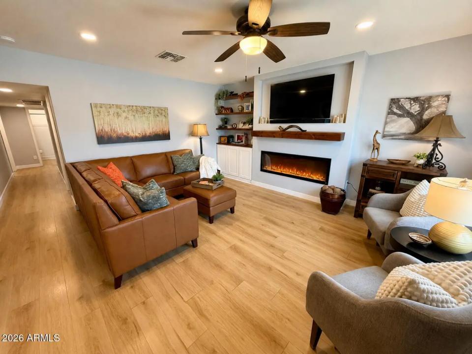 Real Estate Picture 8