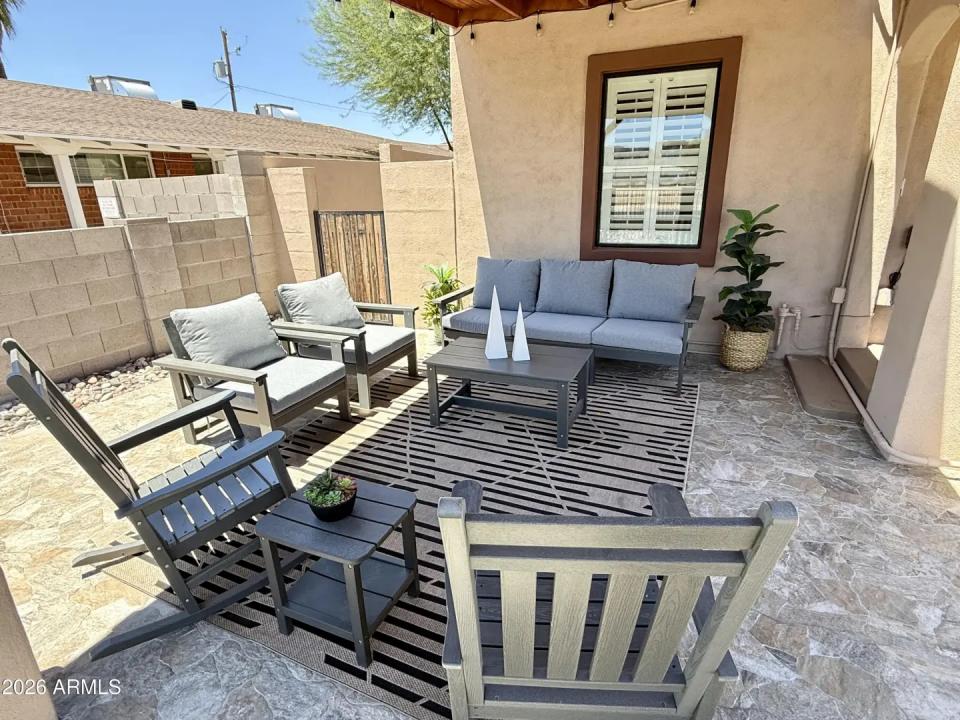 Real Estate Picture 3