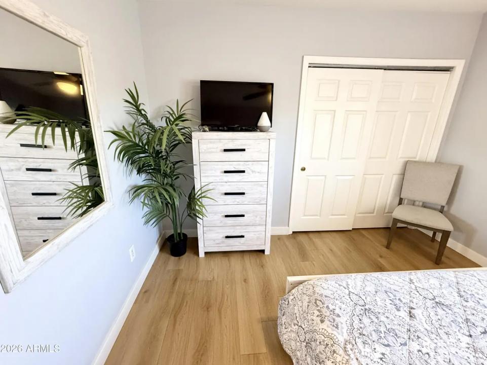 Real Estate Picture 17