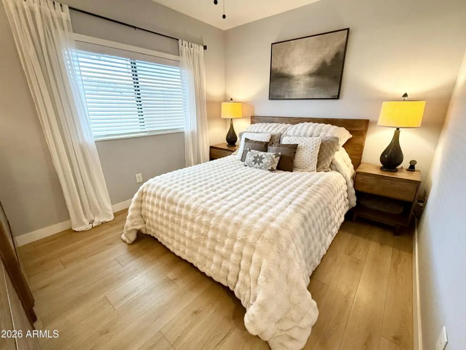 Real Estate Picture 14
