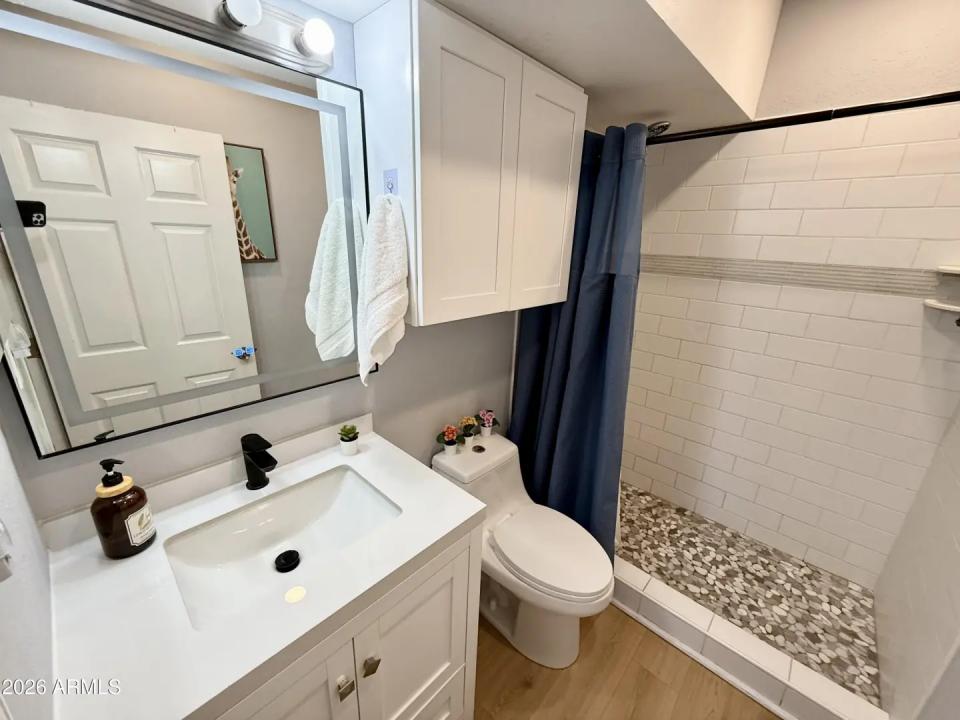 Real Estate Picture 20