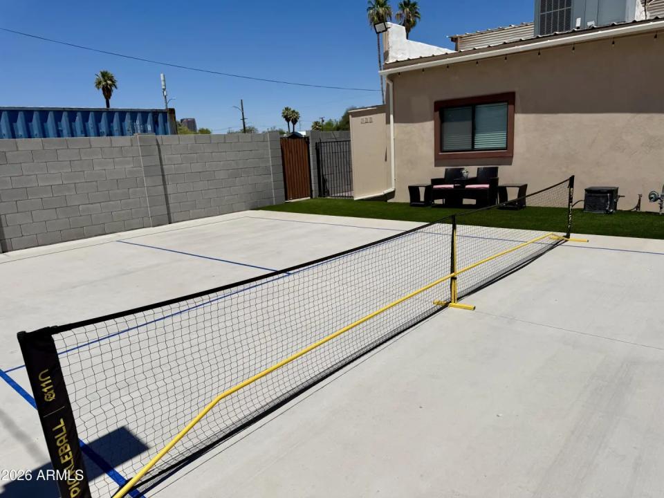 Real Estate Picture 28