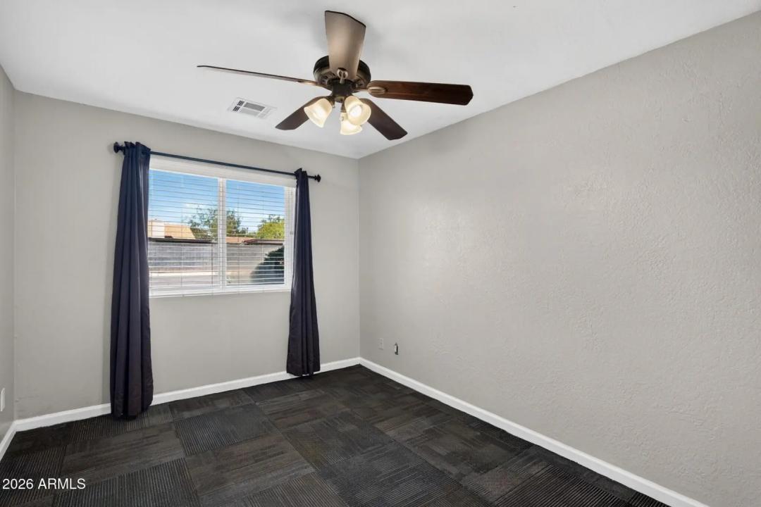 Real Estate Picture 40
