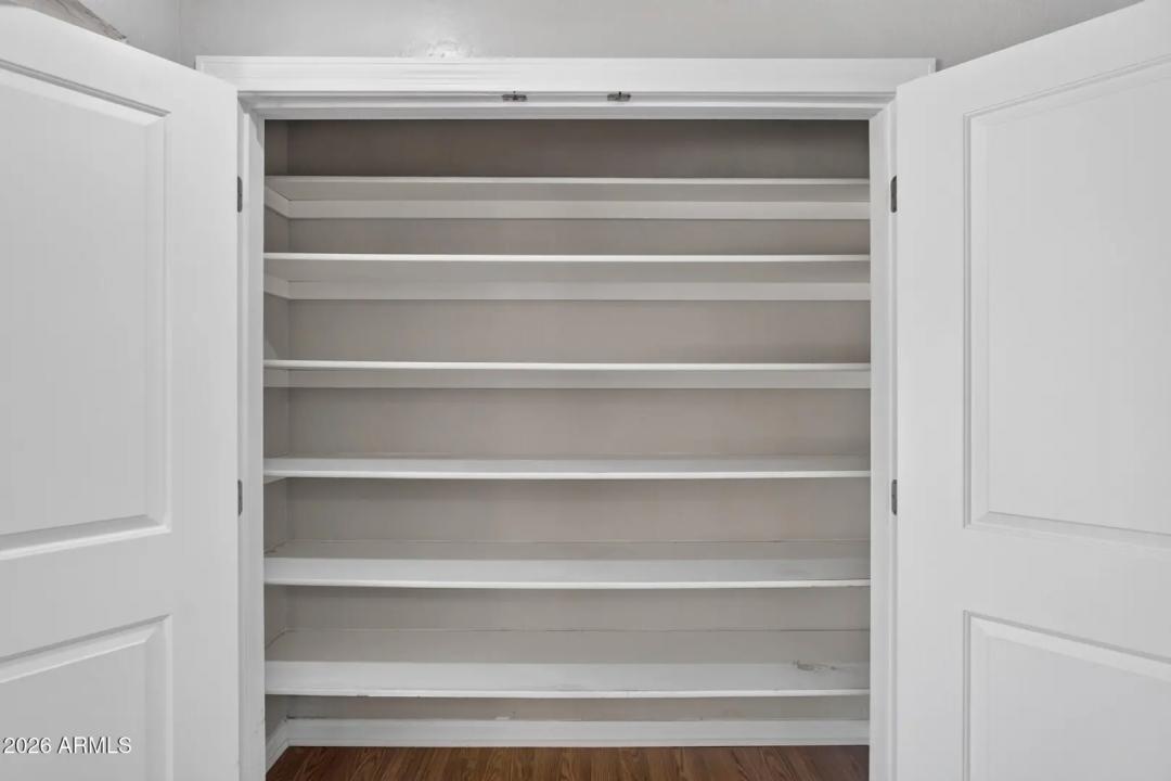 Real Estate Picture 30