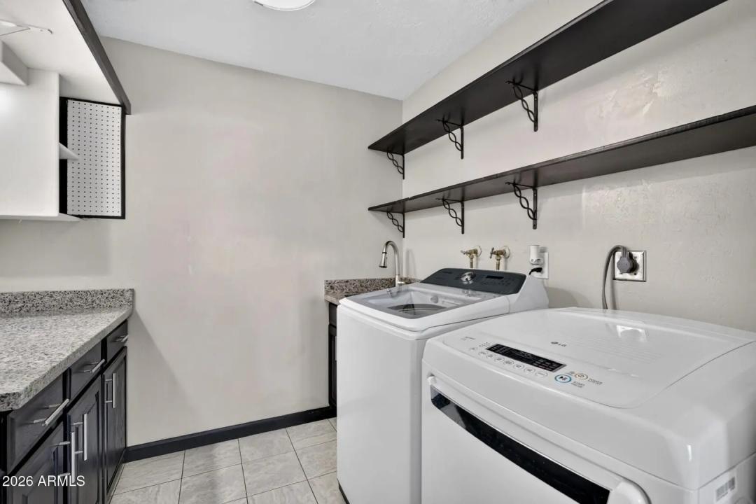 Real Estate Picture 19