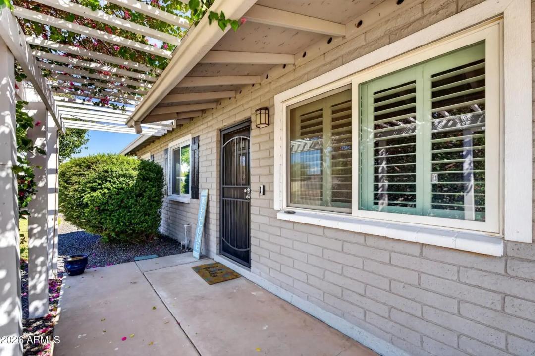 Real Estate Picture 5